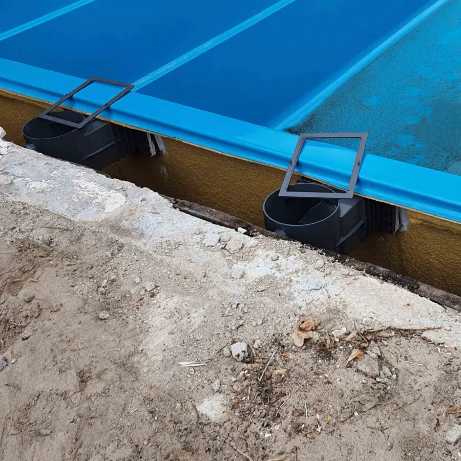 aanleg polyester zwembad 9 meter