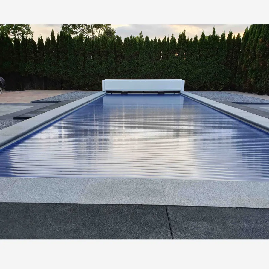 aanleg polyester zwembad 10 meter