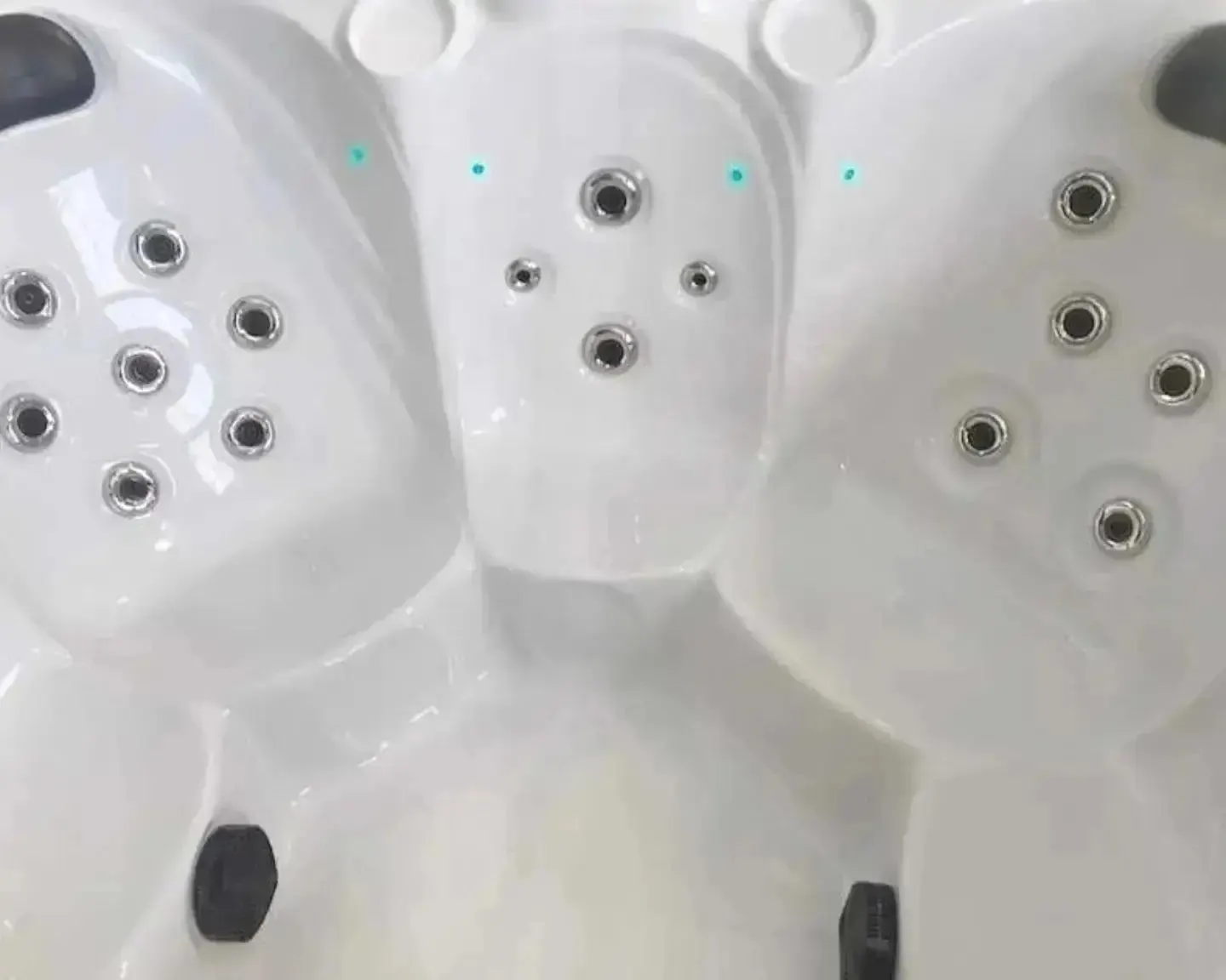 Praise Classic Spa | Sterling White with Grey