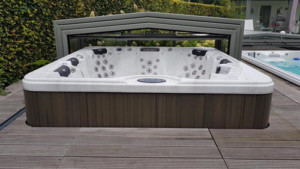 jacuzzi overkapping 4b